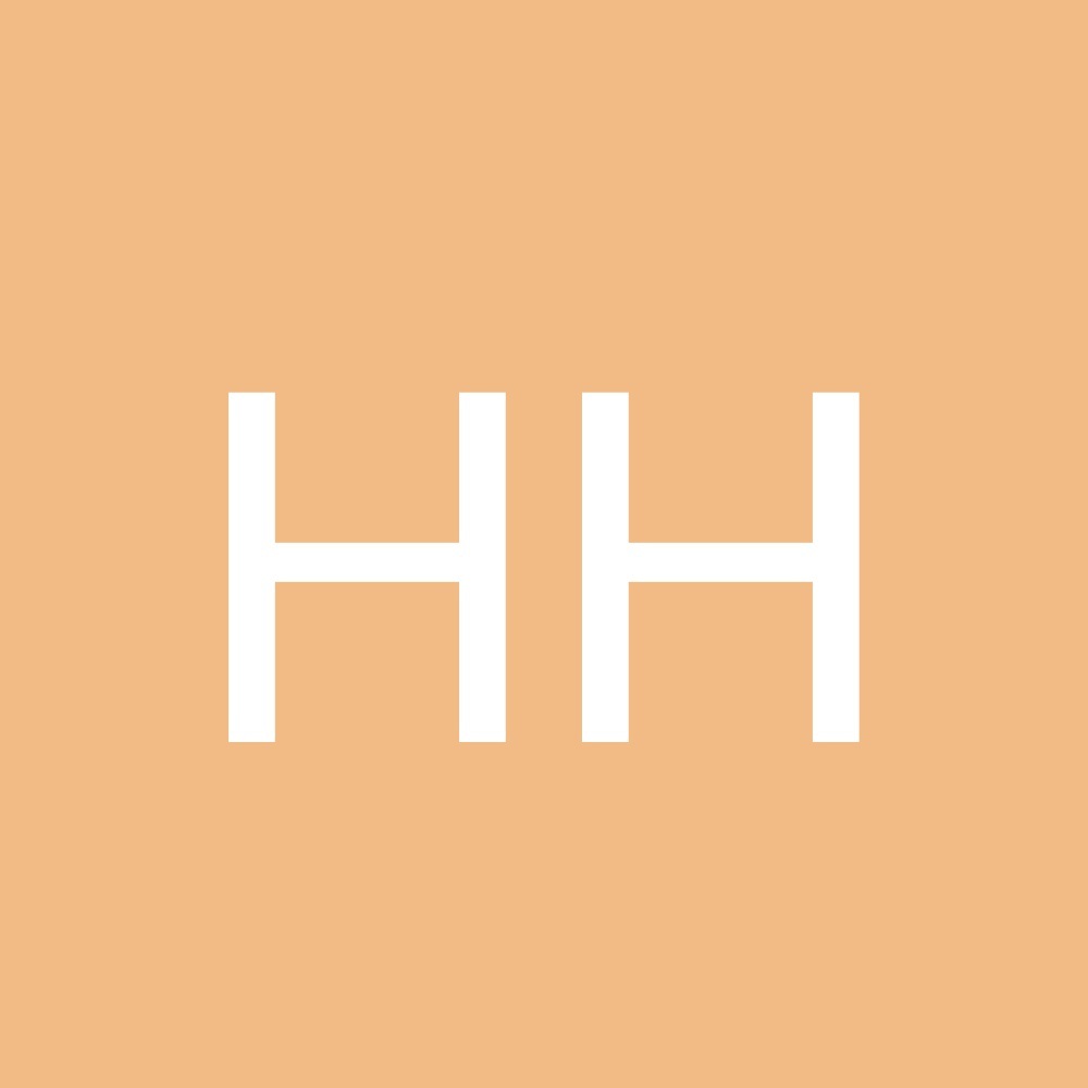 Meet your Posher, Hollis